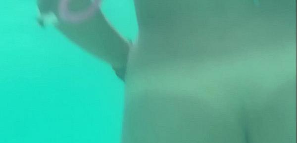  Nadando desnuda en playa del carmen, isla mujeres, cancun